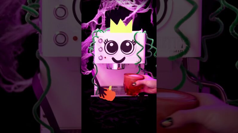 Even espresso machines love Halloween 👻