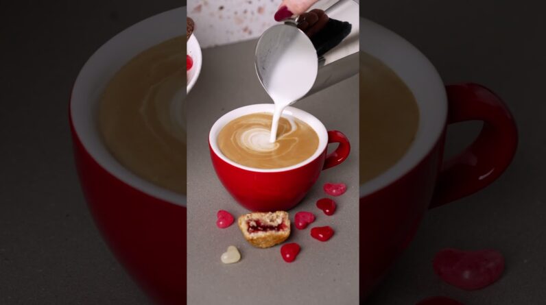 Raspberry jam… in a mocha? 🤨